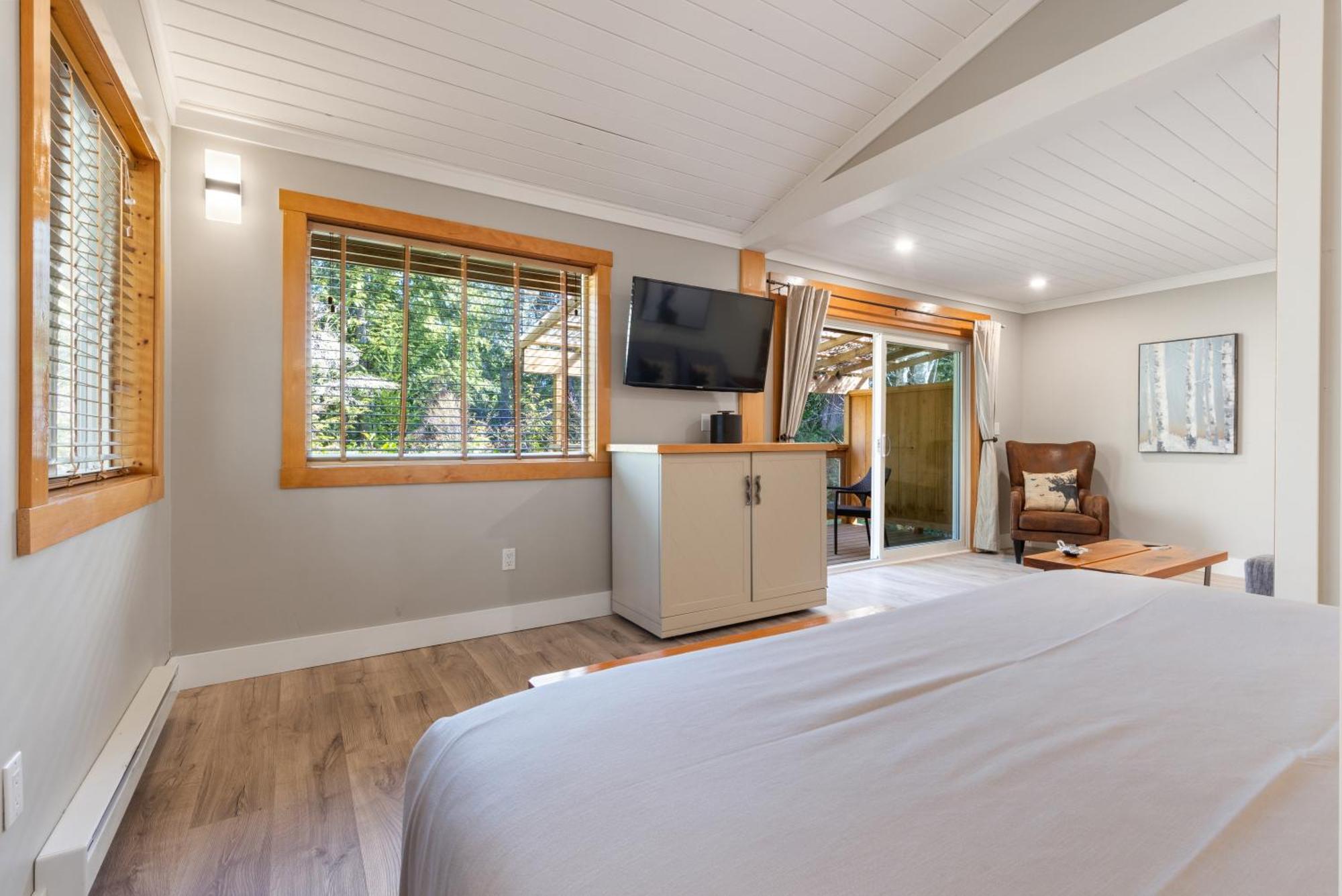 West Coast Wilderness Lodge Egmont Extérieur photo